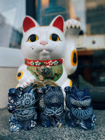 Aoyama Daruma  indigo dye kofu manekineko 藍染 古布 招き猫